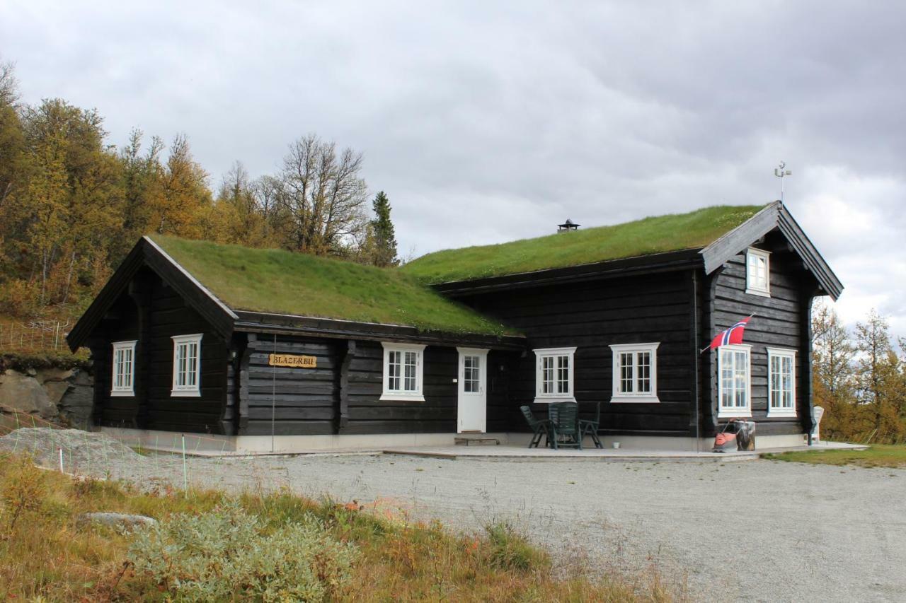 Blazerbu Four-Bedroom Chalet Myro Exterior foto