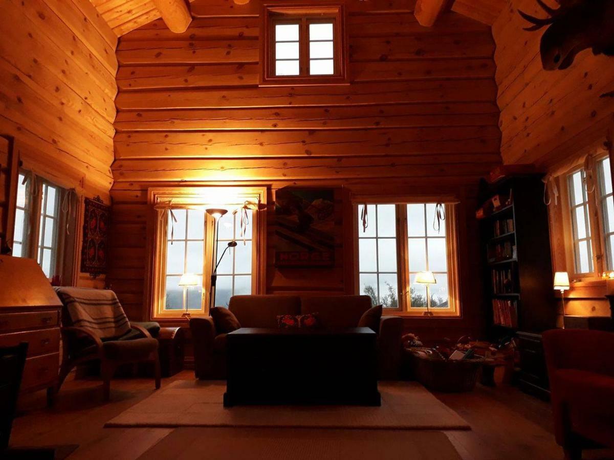 Blazerbu Four-Bedroom Chalet Myro Exterior foto