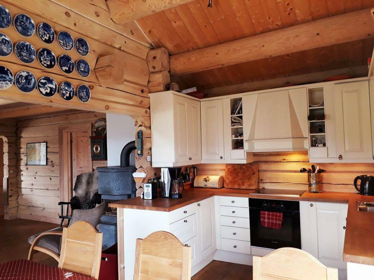Blazerbu Four-Bedroom Chalet Myro Exterior foto