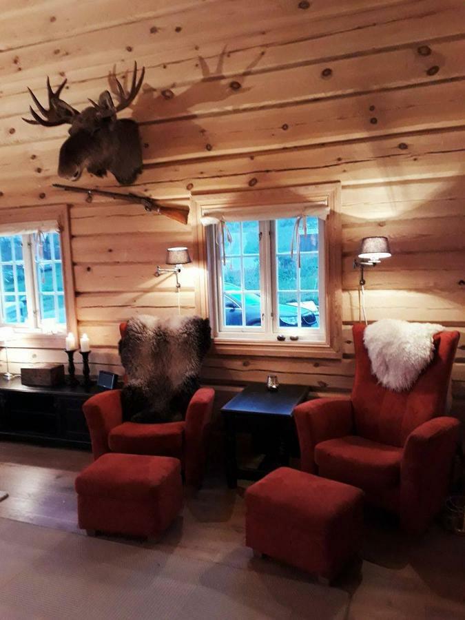 Blazerbu Four-Bedroom Chalet Myro Exterior foto